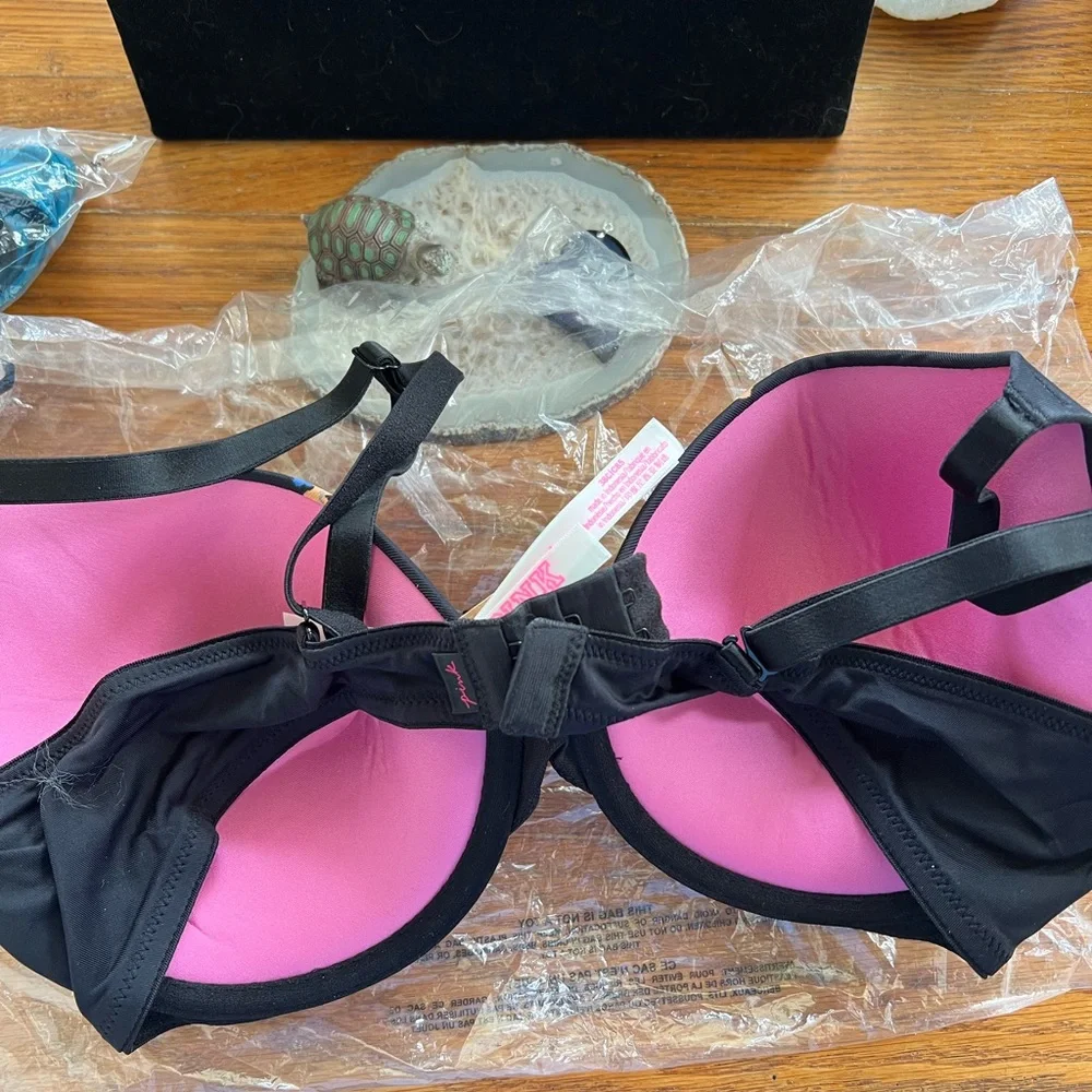 Victoria's Secret Black Floral Bra - Picture 3 of 5